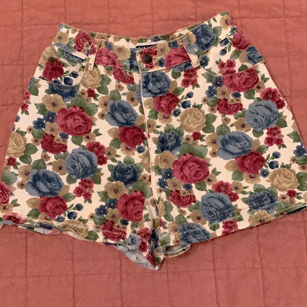 Vintage 90s High Rise Floral Shorts